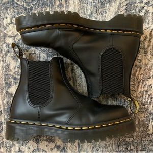 Dr. Martens 2976 Bex Smooth Leather Chelsea Boots